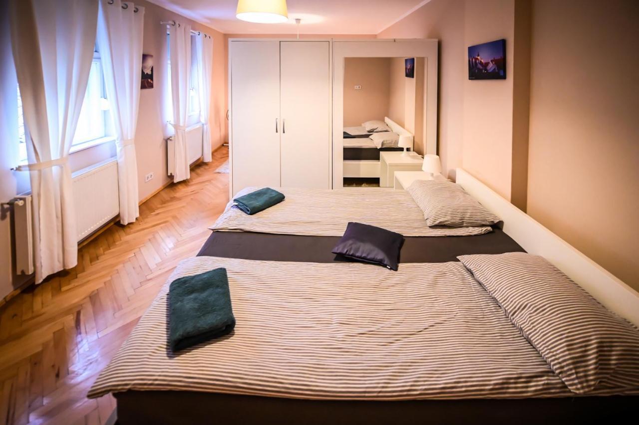 Jules' Sunny, Spacious And Central Apartment Сібіу Екстер'єр фото
